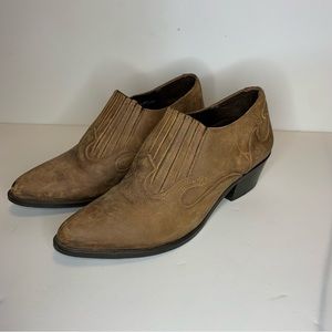 Dingo Women’s Brown Ankle Boots Sz 8-9